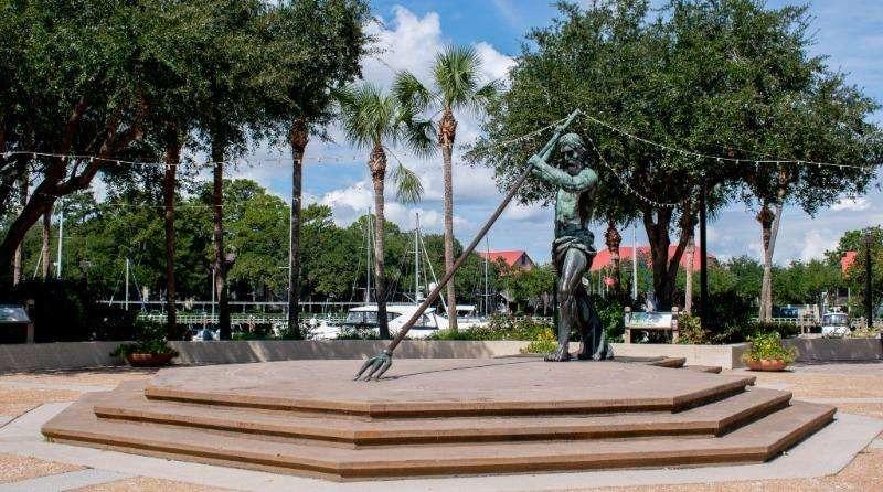 Statue at Shelter Cove Towne Center